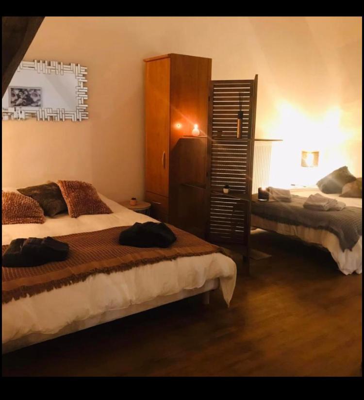 Gite Baie Bonheur Genêts 외부 사진